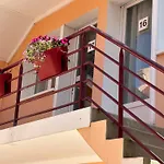 Hotel Et 'hotel Chez Gino Etaples-le Touquet 2*