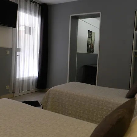 Hotel Et 'hotel Chez Gino Etaples-le Touquet 2*