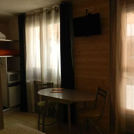 מלון Et 'hotel Chez Gino Etaples-le Touquet 2*