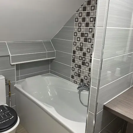 Et 'hotel Chez Gino Etaples-le Touquet 2*
