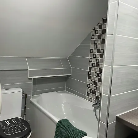 Hotel Et 'hotel Chez Gino Etaples-le Touquet 2*