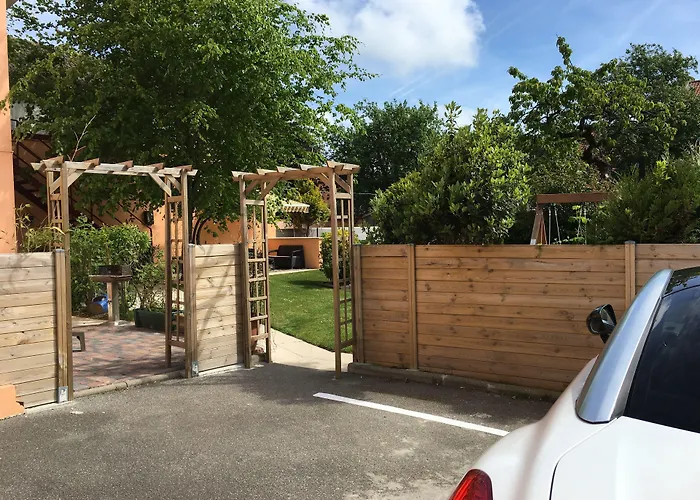 Hotel Et 'hotel Chez Gino Etaples-le Touquet 2*